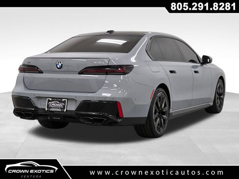 Used 2023 BMW 760i xDrive w/ Executive Package AWD/4WD image 7