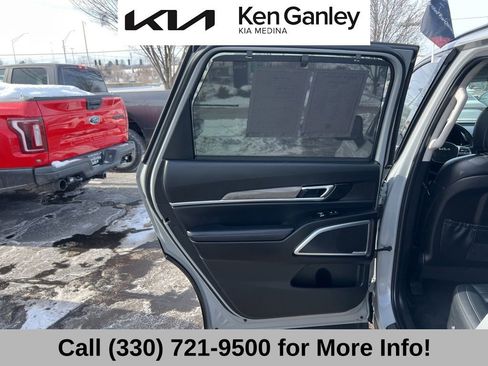 Certified 2022 Kia Telluride SX w/ SX Prestige Package image 49