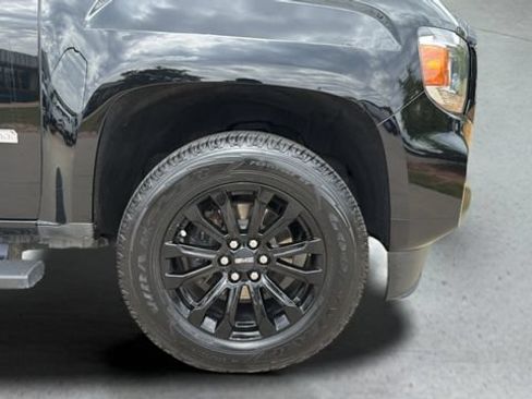 Used 2022 GMC Canyon Elevation w/ Elevation Premium Package AWD/4WD image 32