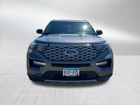 Used 2021 Ford Explorer Platinum w/ Equipment Group 601A AWD/4WD image 2