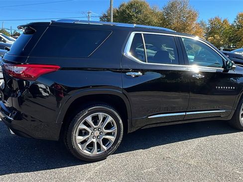 Used 2020 Chevrolet Traverse Premier w/ LPO, Floor Liner Package image 5