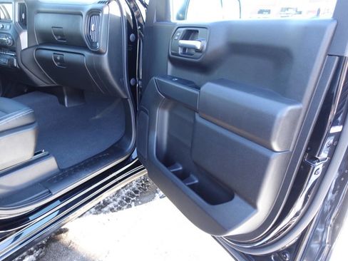 Used 2023 Chevrolet Silverado 1500 Custom image 31