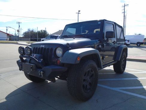 Used 2012 Jeep Wrangler Sport image 2