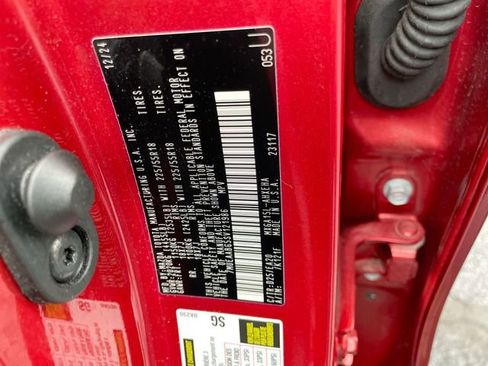 Used 2025 Toyota Corolla Cross XLE image 28