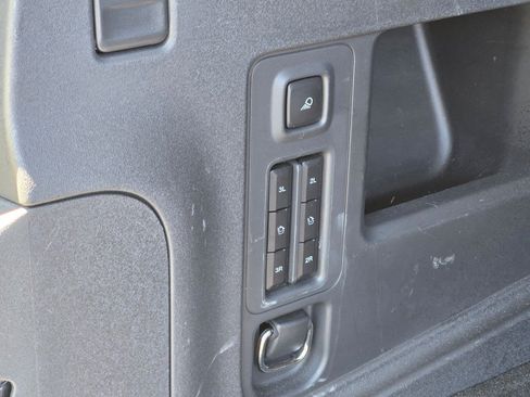 Used 2025 Ford Expedition Platinum AWD/4WD image 18