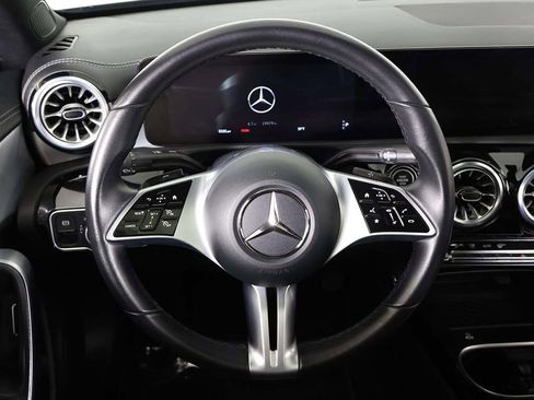 Used 2025 Mercedes-Benz CLA 250 CLA 250 image 40