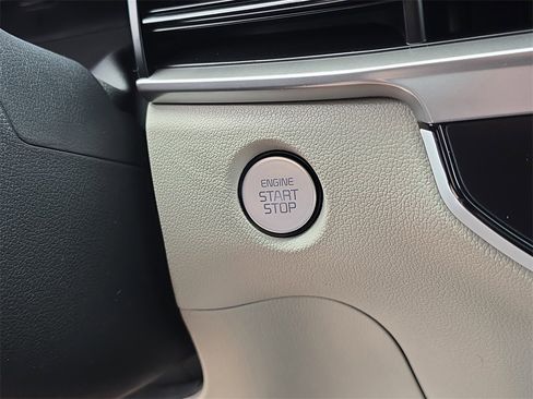 New 2026 Kia Sorento S image 28