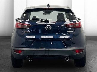 Used 2018 MAZDA CX-3 Touring video 3