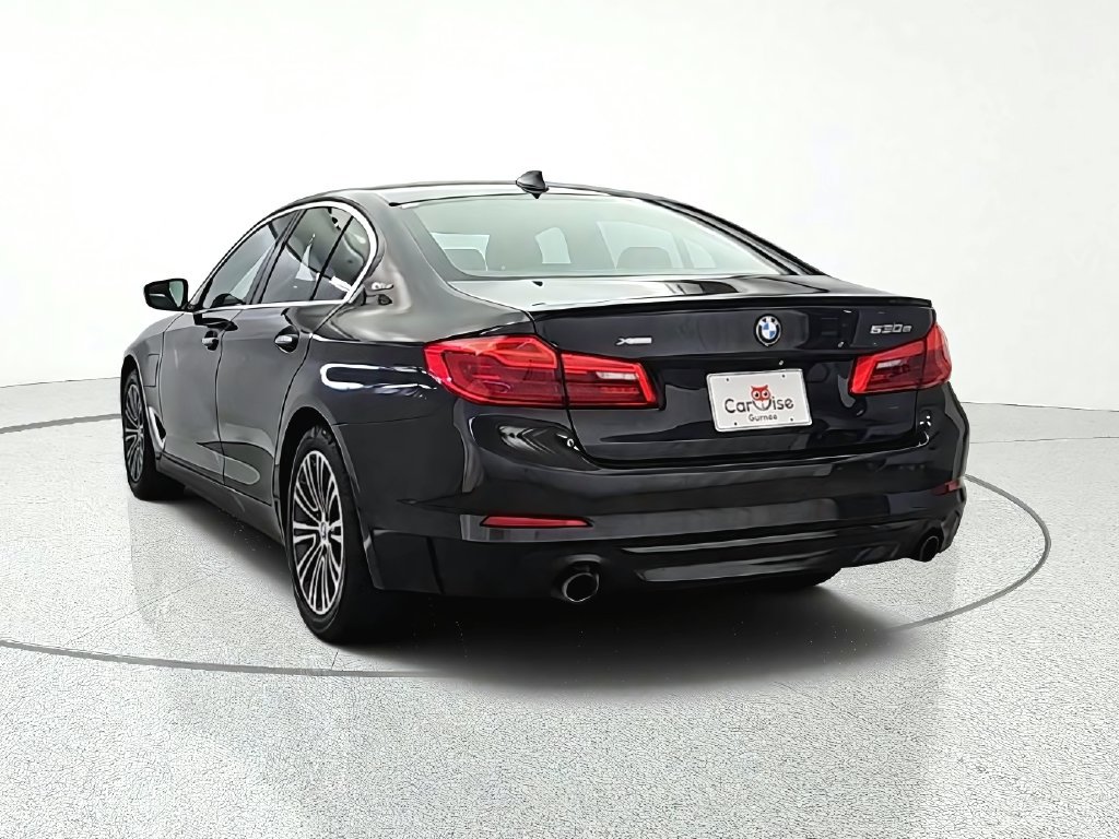 Used 2018 BMW 530e xDrive AWD/4WD image 6