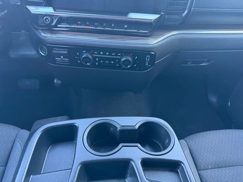 Used 2025 Chevrolet Silverado 1500 LT image 37