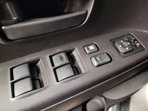 Used 2015 Mitsubishi Outlander Sport ES image 27