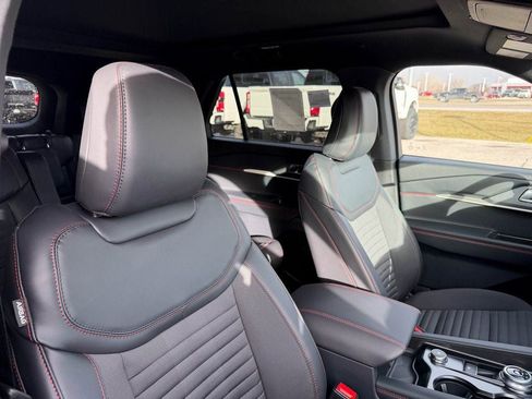 New 2026 Ford Explorer ST-Line w/ ST-Line Street Pack image 21
