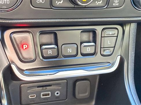 Used 2018 GMC Terrain SLT w/ Preferred Package image 29