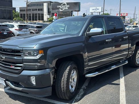 Used 2017 Chevrolet Silverado 1500 LTZ Z71 w/ LTZ Plus Package AWD/4WD image 7