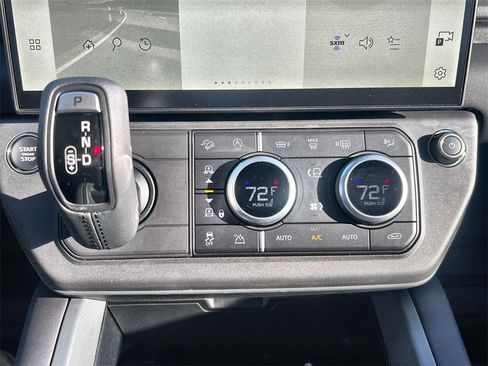 Used 2026 Land Rover Defender 130 S image 27
