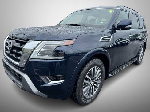 Used 2021 Nissan Armada SL w/ Captain's Chairs Package RWD image 2
