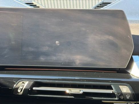 Certified 2025 BMW X2 xDrive28i w/ Premium Package image 20