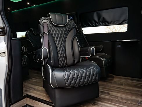 Used 2023 Mercedes-Benz Sprinter 3500 w/ Parking Package image 71