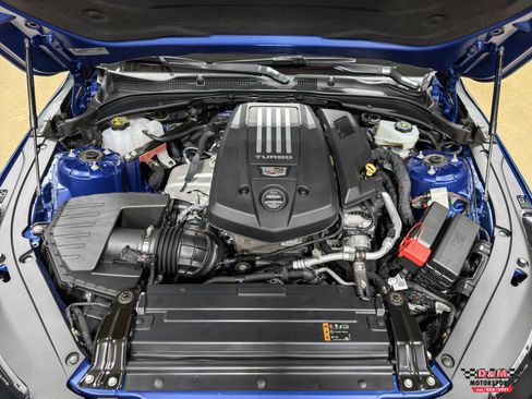 Used 2023 Cadillac CT4 V w/ Navigation Package image 9