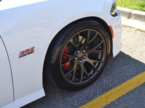 Used 2017 Dodge Charger R/T Scat Pack w/ Technology Group image 16