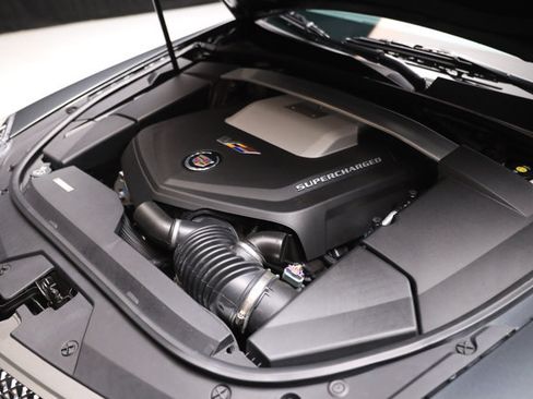 Used 2015 Cadillac CTS V RWD image 40