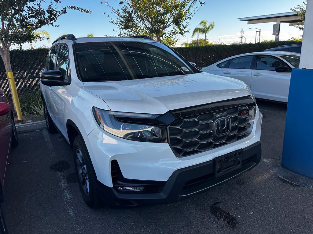 Used 2023 Honda Passport TrailSport image 12