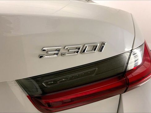 Used 2025 BMW 330i xDrive Sedan AWD/4WD image 7