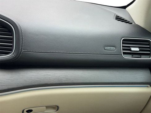 Used 2021 Mercedes-Benz GLS 450 4MATIC image 20