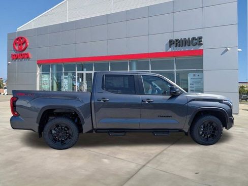 New 2026 Toyota Tundra Limited AWD/4WD image 3