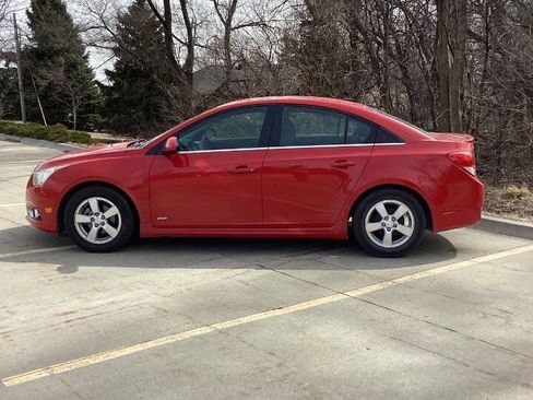 Used 2012 Chevrolet Cruze LT w/ All-Star Edition FWD image 6