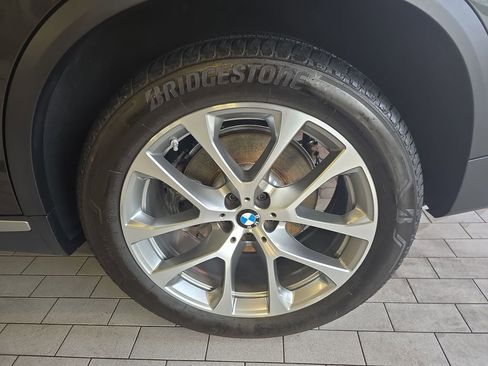 Used 2023 BMW X5 xDrive40i AWD/4WD image 35