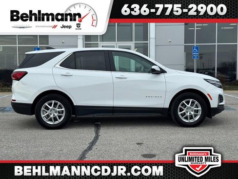 Used 2023 Chevrolet Equinox LT w/ Driver Convenience Package image 1