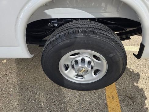 New 2025 Chevrolet Express 2500 Extended w/ Driver Convenience Package image 8