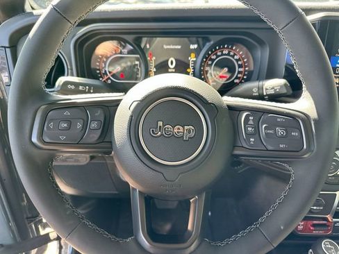 New 2025 Jeep Gladiator Mojave w/ Safety Group image 28