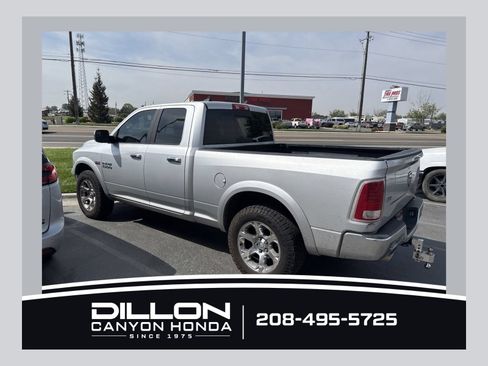 Used 2018 RAM 1500 Laramie AWD/4WD image 1