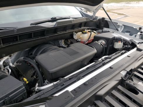 Used 2021 Chevrolet Silverado 1500 LT Trail Boss w/ Convenience Package II image 35