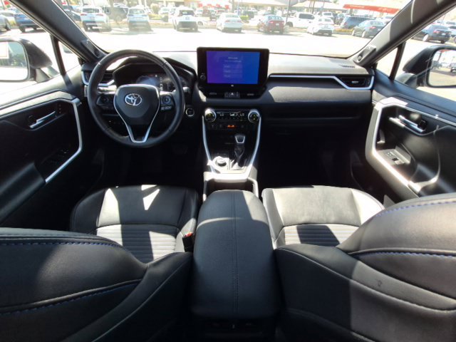 Used 2023 Toyota RAV4 XSE AWD/4WD image 17