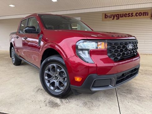 Used 2025 Ford Maverick XLT w/ XLT Luxury Package image 2