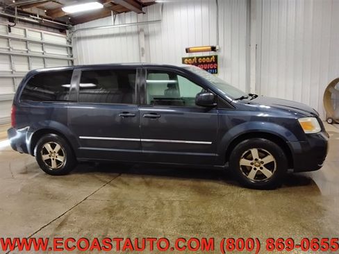 Used 2008 Dodge Grand Caravan SXT w/ Family Value Group image 2