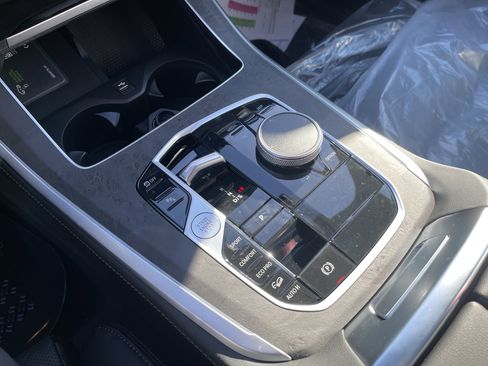 New 2026 BMW X5 xDrive40i w/ M Sport Package image 11