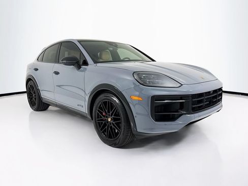 Certified 2025 Porsche Cayenne GTS AWD/4WD image 7