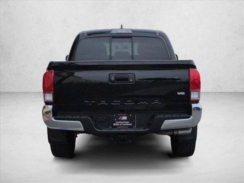 Used 2016 Toyota Tacoma TRD Off-Road w/ Towing Package RWD image 7