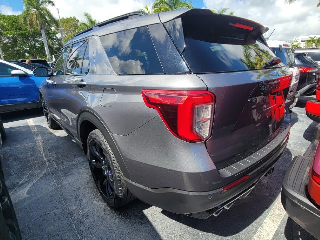 Used 2023 Ford Explorer ST w/ Equipment Group 401A AWD/4WD image 4
