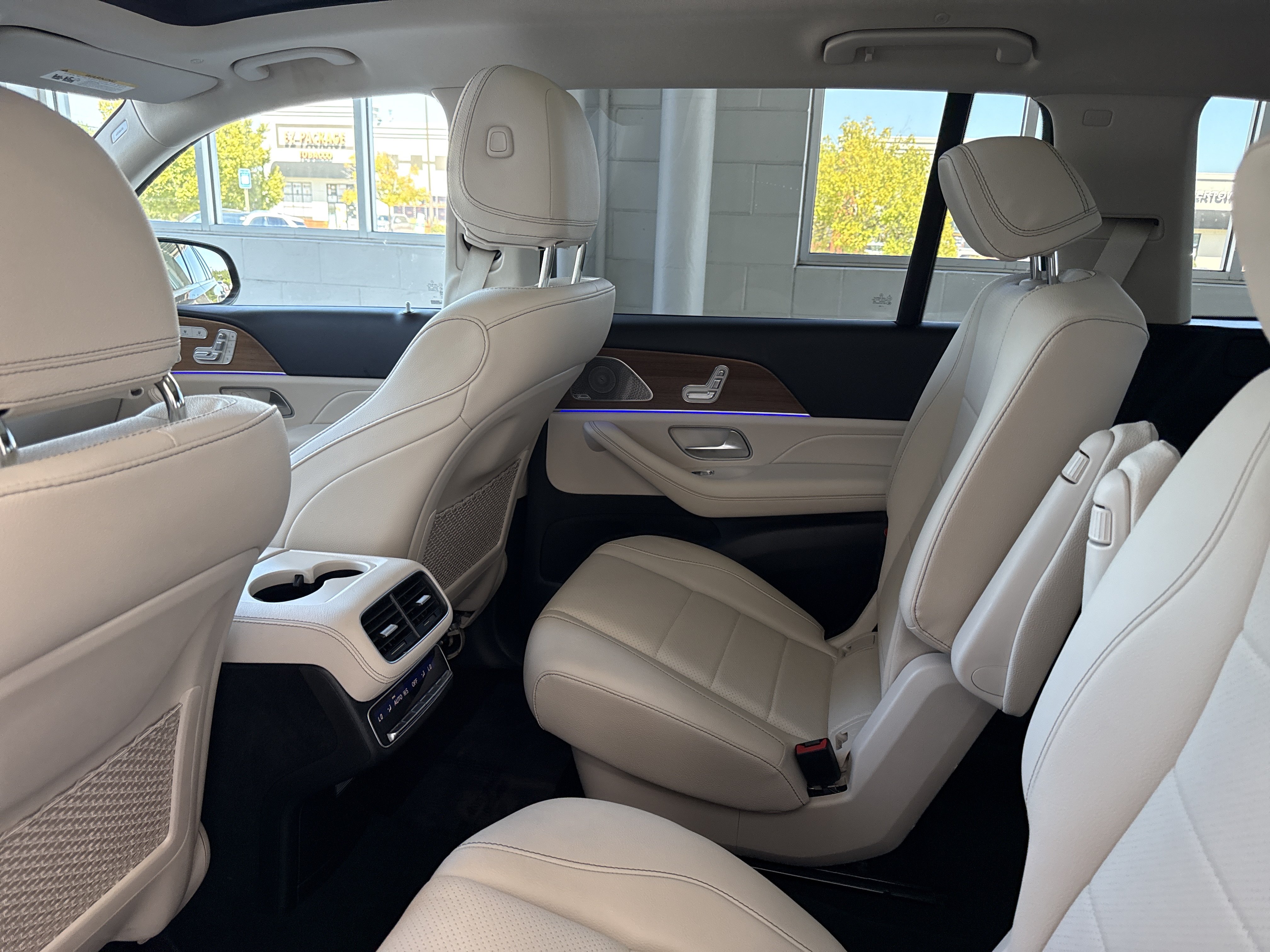 Certified 2024 Mercedes-Benz GLS 450 4MATIC image 27