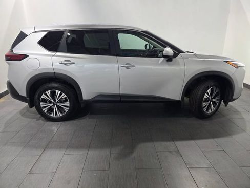 Used 2023 Nissan Rogue SV AWD/4WD image 6