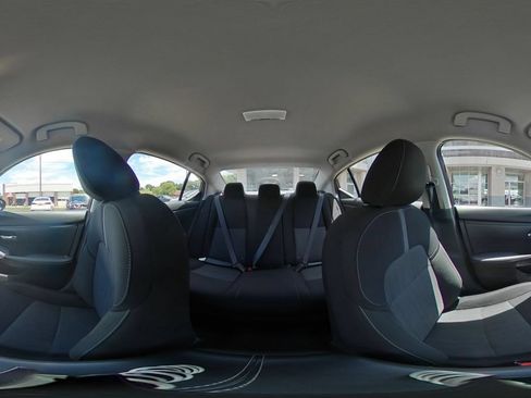 Used 2025 Nissan Sentra SV FWD image 40