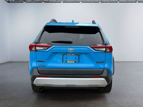 Used 2020 Toyota RAV4 Adventure AWD/4WD image 4