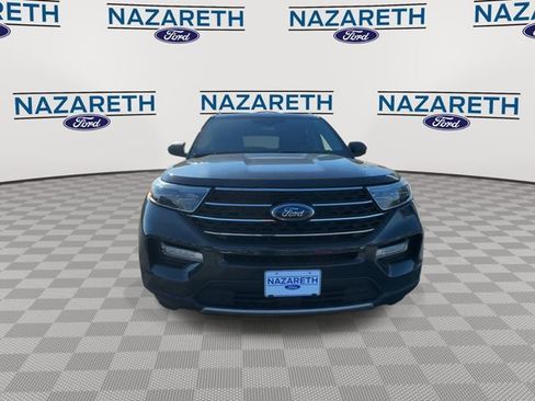 Used 2021 Ford Explorer XLT w/ Equipment Group 202A image 3