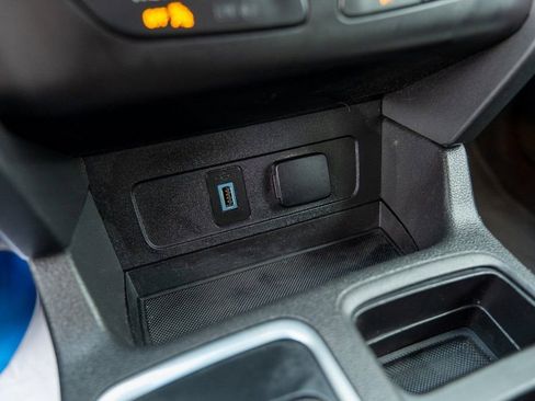 Used 2019 Ford Escape SE image 21