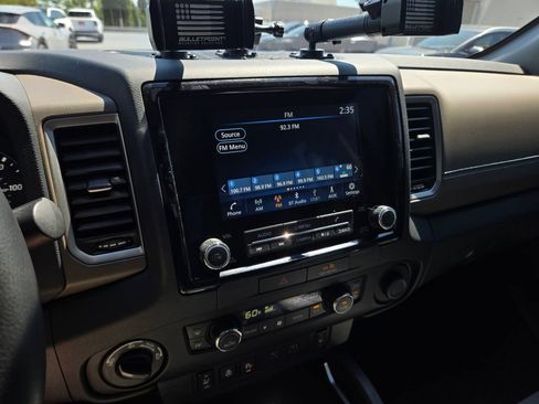 Used 2022 Nissan Frontier SV AWD/4WD image 27